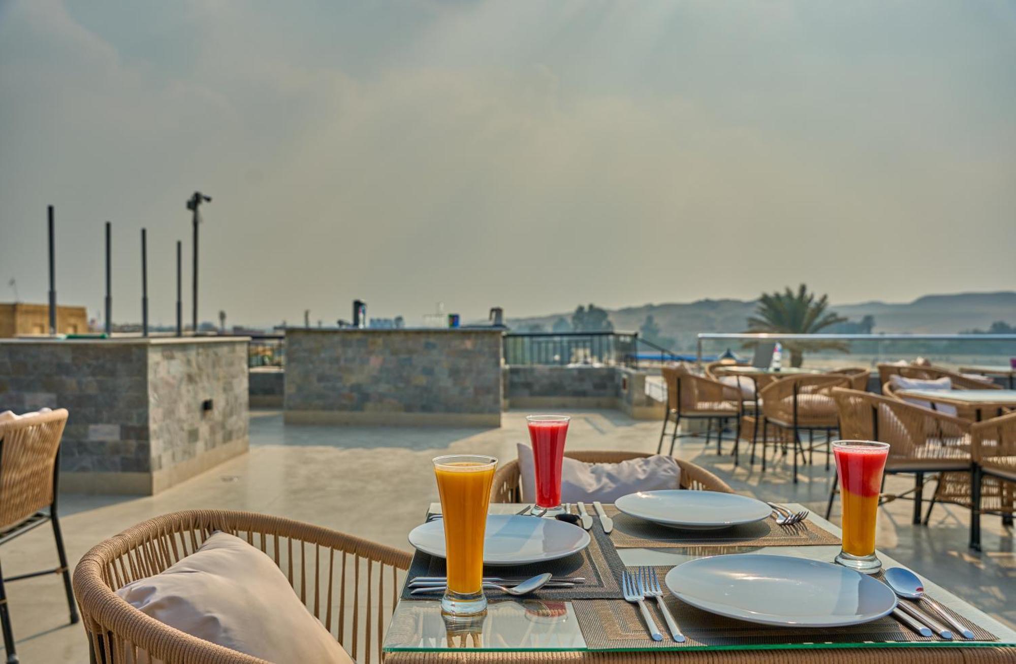 Soul Pyramids View Hotell Kafret el-Gabal Exteriör bild