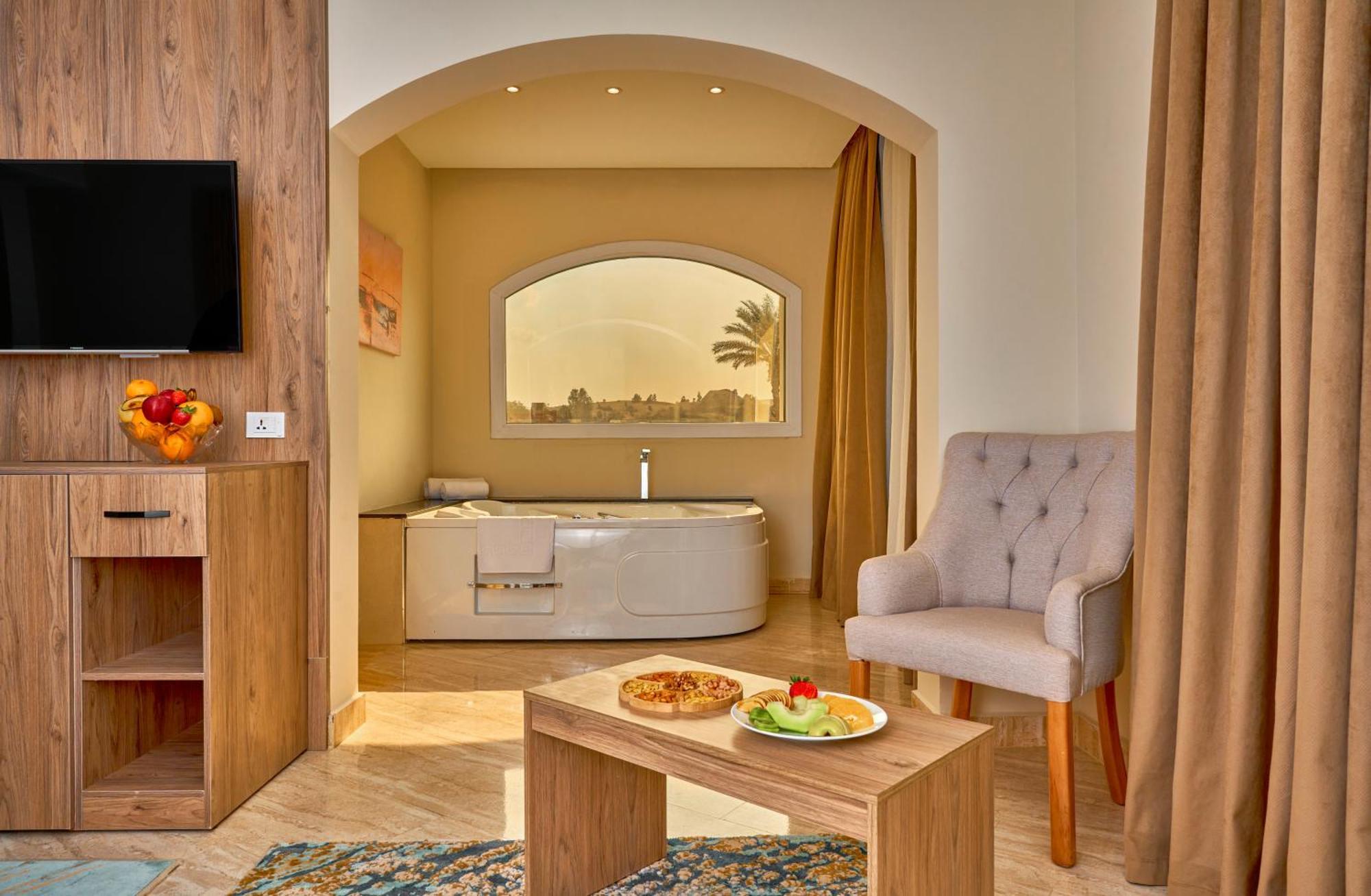 Soul Pyramids View Hotell Kafret el-Gabal Exteriör bild